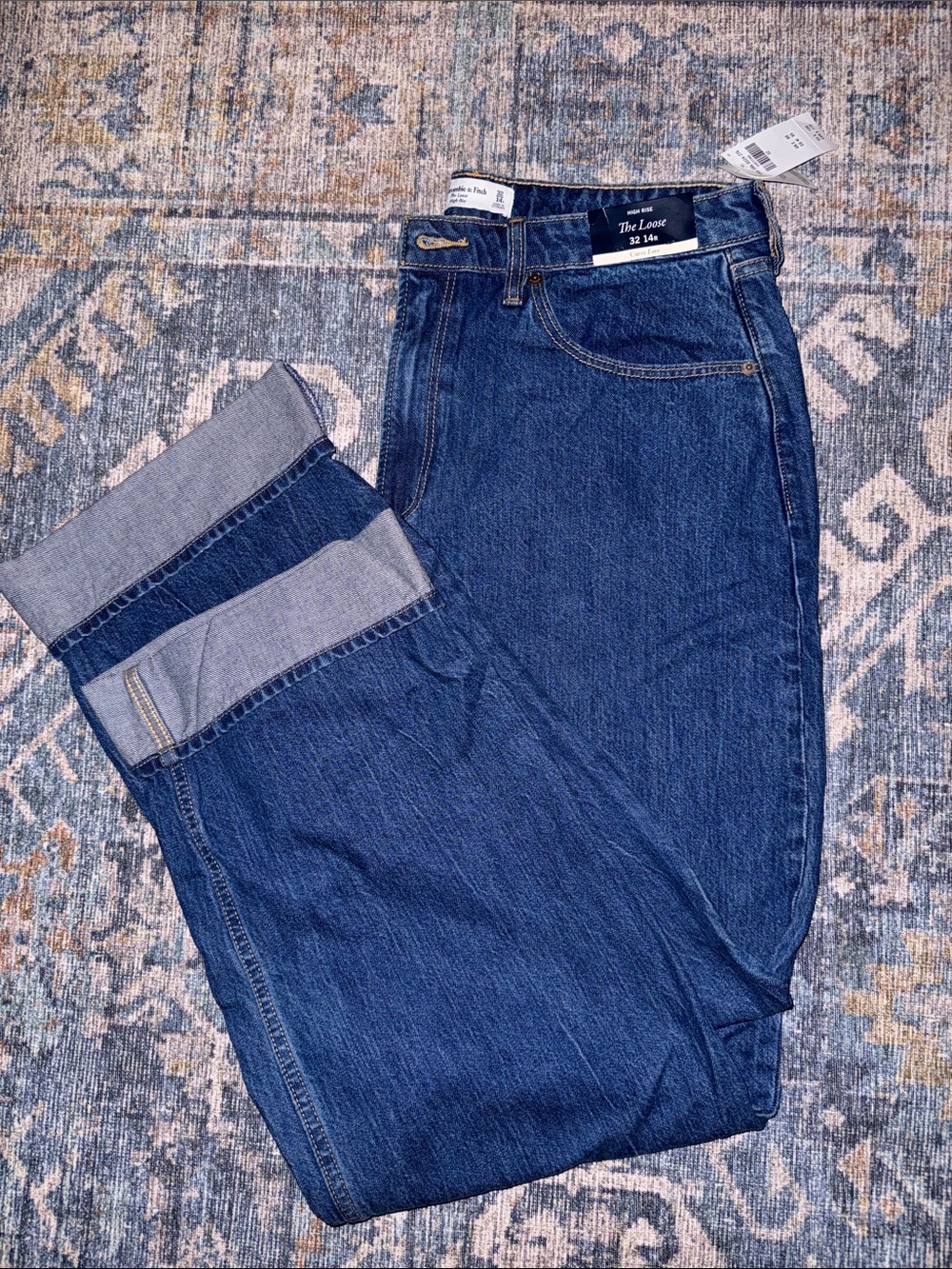 Abercrombie & Fitch Women's High-Rise Dark Blue Jeans